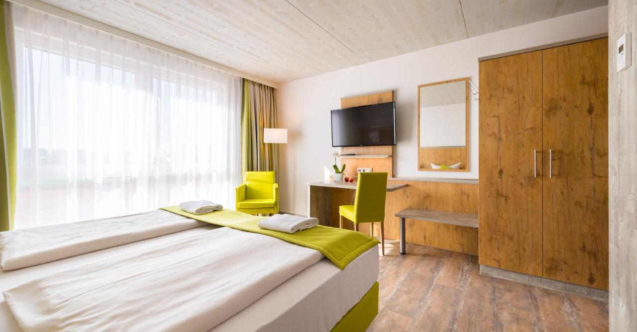Oho Rooms Herrenberg Digital Access Only Gaufelden Ngoại thất bức ảnh